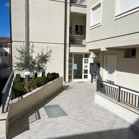Ferienwohnung Santa Chiara LʼAquila Exterior foto
